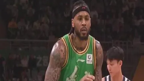 “曼联调整票价应对抵制，曼城德比门票热销一空在即”